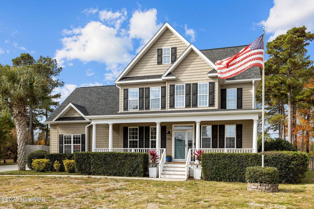 1916 Red Fox Lane, Morehead City, NC 28557
