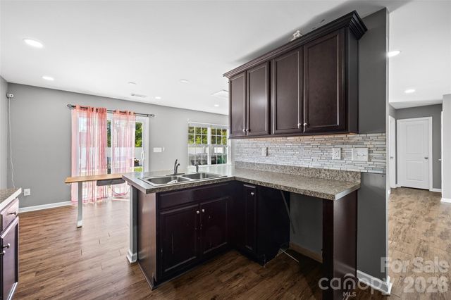 7407 Niccoline Lane, Charlotte, NC 28214