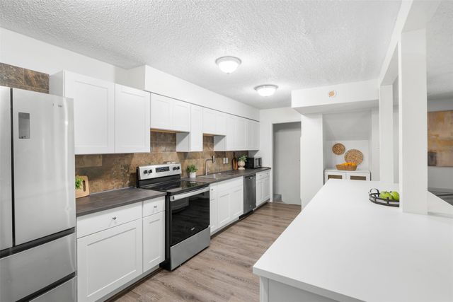 2610 Custer Parkway D, Richardson, TX 75080