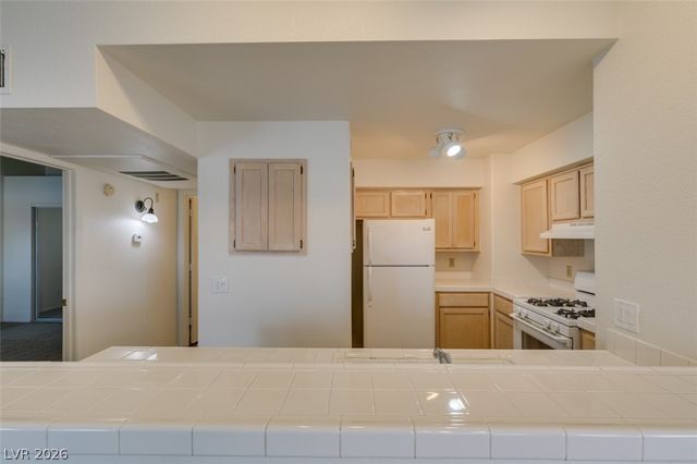 2251 Wigwam Parkway 422, Henderson, NV 89074