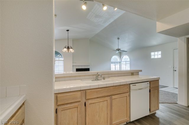 2251 Wigwam Parkway 422, Henderson, NV 89074
