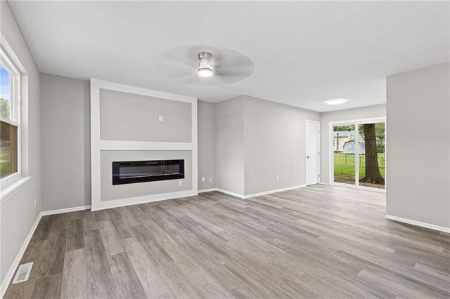1504 N Emery Street, Independence, MO 64050