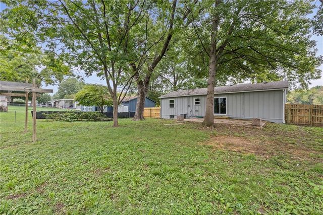 1504 N Emery Street, Independence, MO 64050