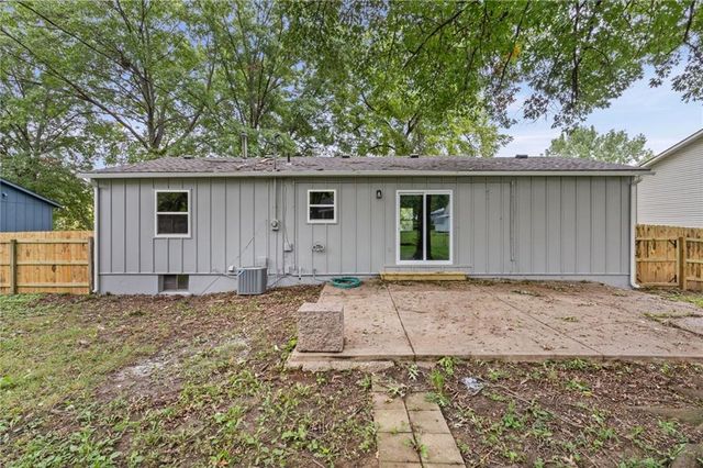 1504 N Emery Street, Independence, MO 64050