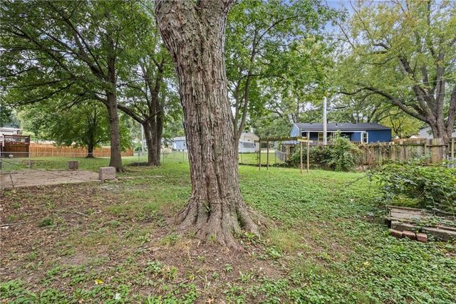 1504 N Emery Street, Independence, MO 64050