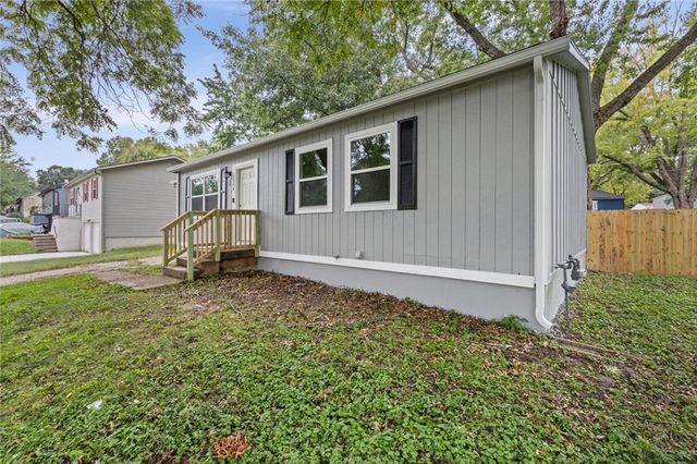 1504 N Emery Street, Independence, MO 64050