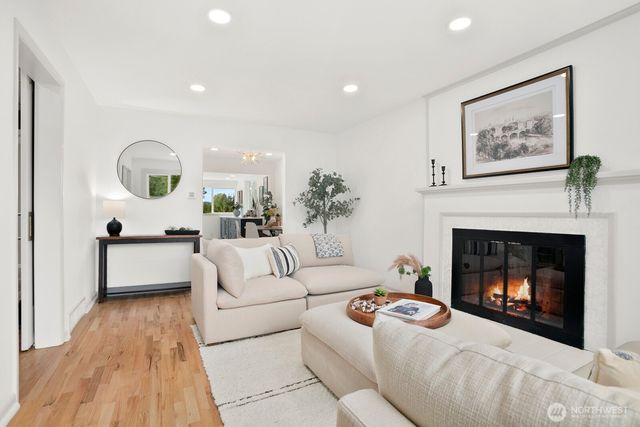842 NW 97th Street, Seattle, WA 98117
