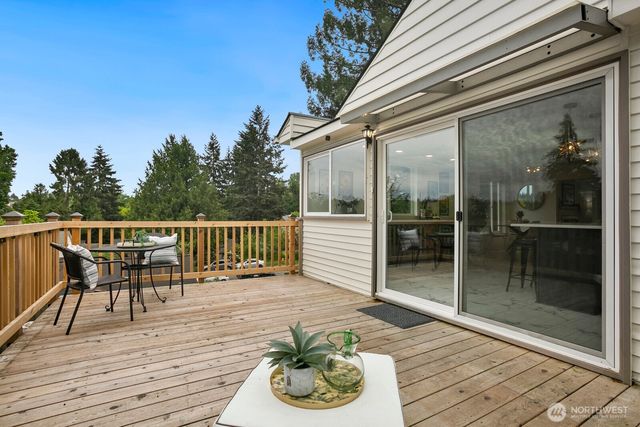 842 NW 97th Street, Seattle, WA 98117