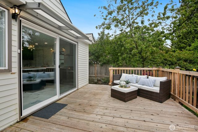 842 NW 97th Street, Seattle, WA 98117
