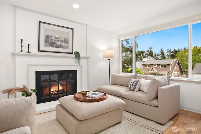 842 NW 97th Street, Seattle, WA 98117