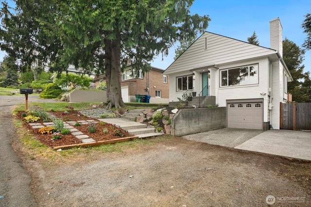 842 NW 97th Street, Seattle, WA 98117