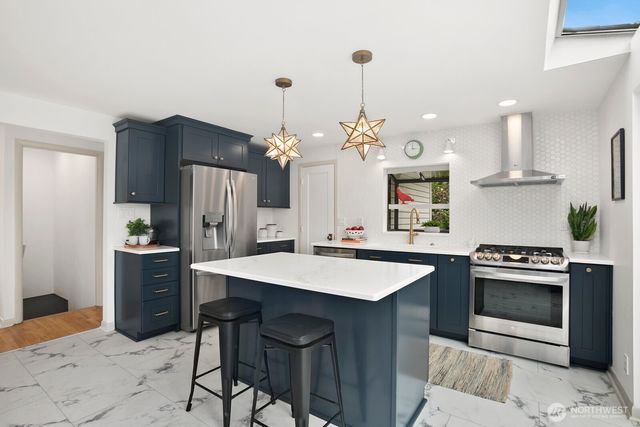 842 NW 97th Street, Seattle, WA 98117
