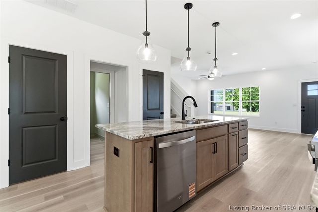 3206 Hamburg Pike, Jeffersonville, IN 47130