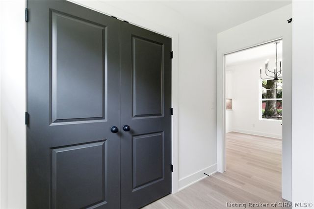 3206 Hamburg Pike, Jeffersonville, IN 47130