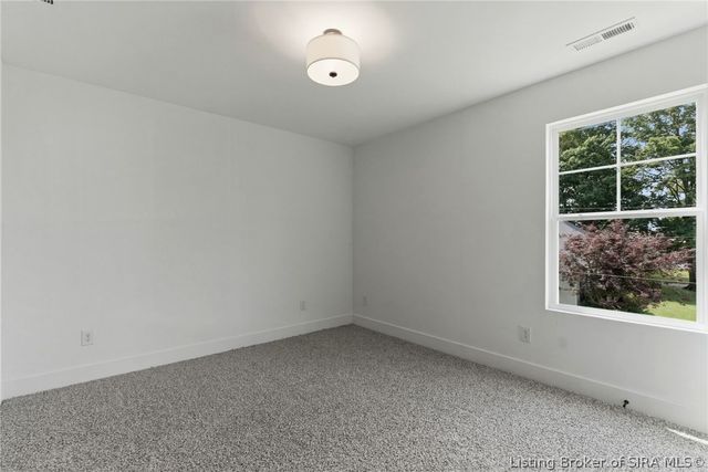 3206 Hamburg Pike, Jeffersonville, IN 47130