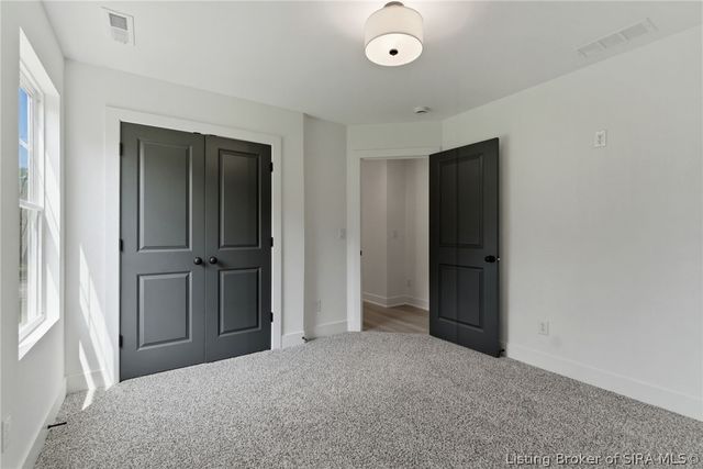 3206 Hamburg Pike, Jeffersonville, IN 47130