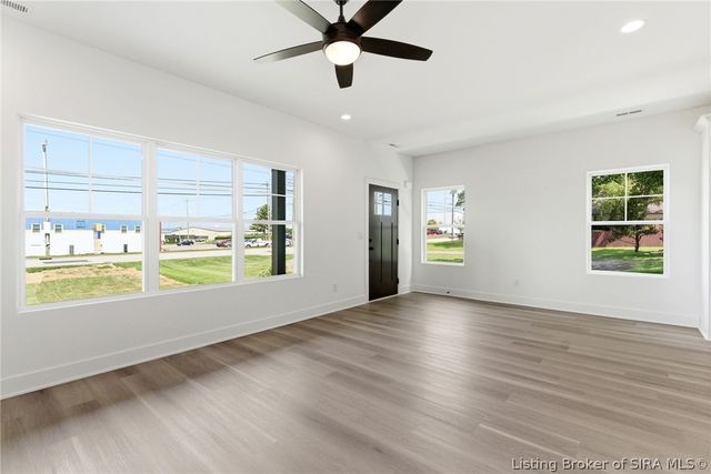 3206 Hamburg Pike, Jeffersonville, IN 47130