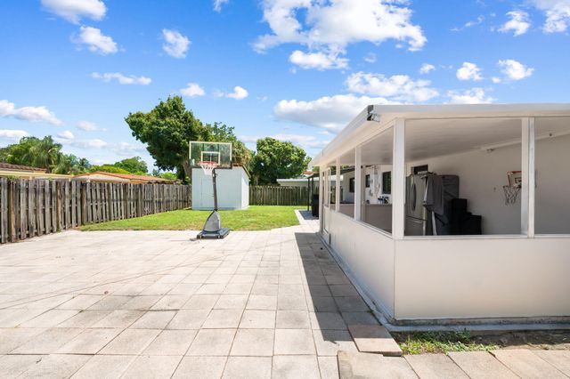 1032 SW 1st Terrace, Pompano Beach, FL 33060