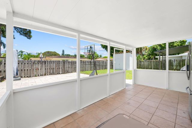 1032 SW 1st Terrace, Pompano Beach, FL 33060