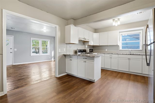 622 S Mission Avenue, Tahlequah, OK 74464