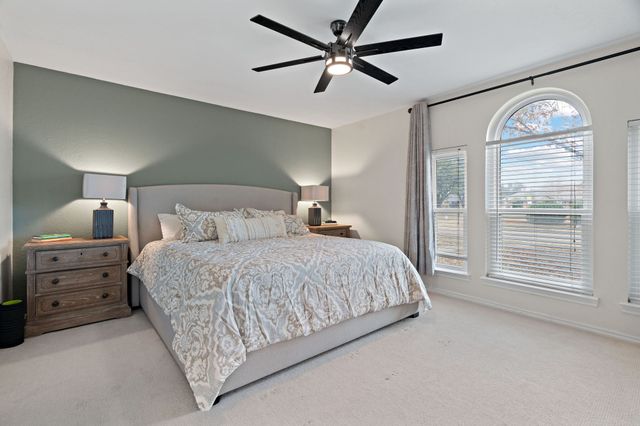 2000 Greenview Drive, Carrollton, TX 75010