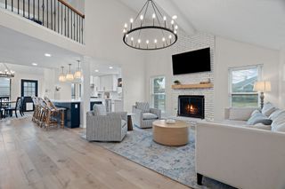 2000 Greenview Drive, Carrollton, TX 75010