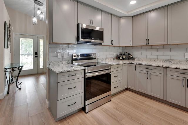 116 FAIRVIEW AVENUE, Ormond Beach, FL 32174