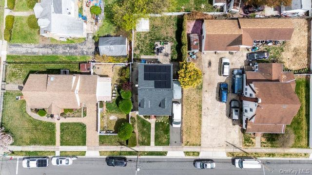 283 Hawthorne Avenue, Uniondale, NY 11553