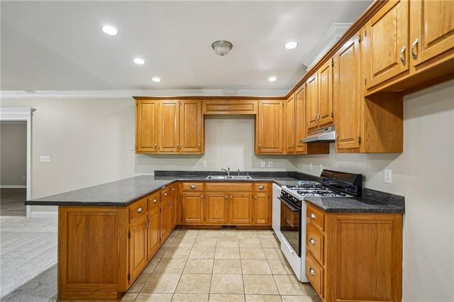 145 Clear Spring Lane, Oxford, GA 30054