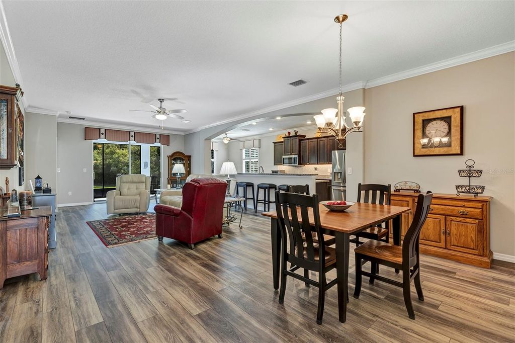 Image 6 of property listing at 4541 SHENANDOAH RIVER TRAIL, Leesburg, FL 34748