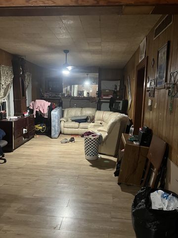 1543 N Emporia, Wichita, KS 67214