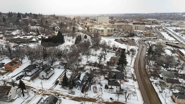 510 7th St SE, Minot, ND 58701