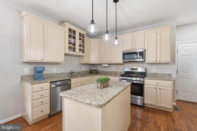 14840 LINKS POND CIR, Gainesville, VA 20155
