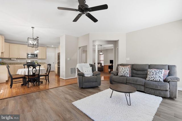 14840 LINKS POND CIR, Gainesville, VA 20155