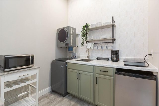 2901 N BOULEVARD, Tampa, FL 33602