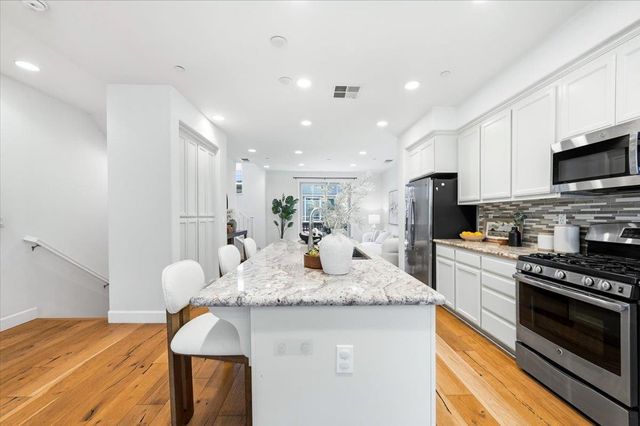 2982 Via Torino Pl, Santa Clara, CA 95051