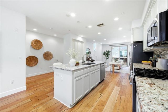 2982 Via Torino Pl, Santa Clara, CA 95051