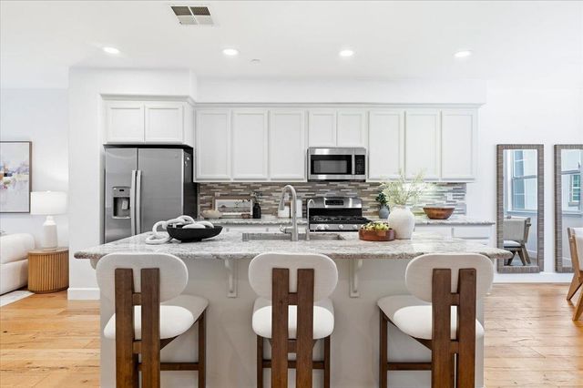 2982 Via Torino Pl, Santa Clara, CA 95051