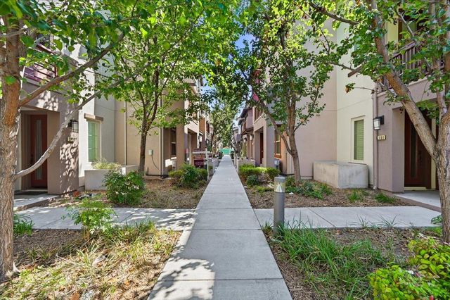 2982 Via Torino Pl, Santa Clara, CA 95051