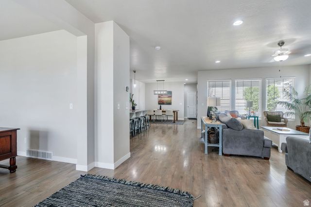 11672 S WILLOW WALK DR, South Jordan, UT 84009