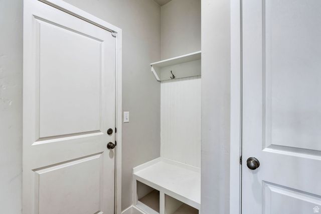 11672 S WILLOW WALK DR, South Jordan, UT 84009