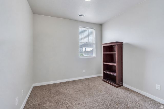 11672 S WILLOW WALK DR, South Jordan, UT 84009