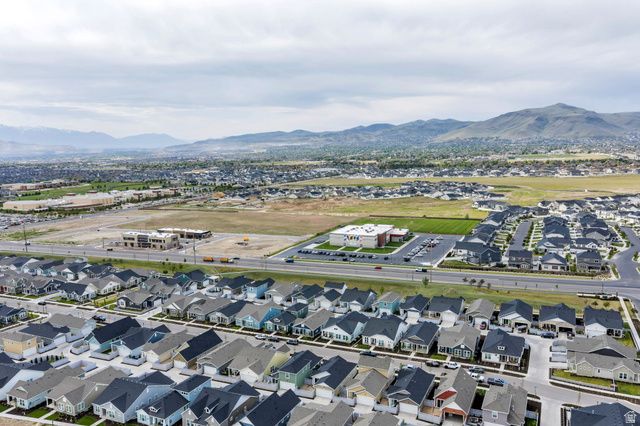 11672 S WILLOW WALK DR, South Jordan, UT 84009