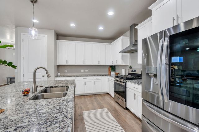 11672 S WILLOW WALK DR, South Jordan, UT 84009