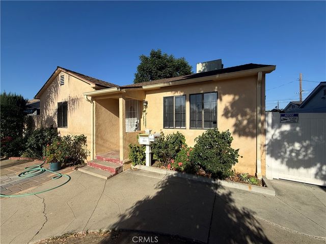 7051 Lindley, Reseda, CA 91335