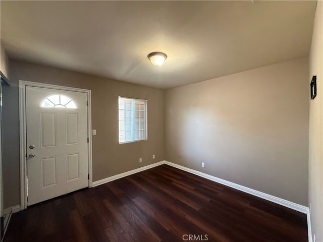 7051 Lindley, Reseda, CA 91335