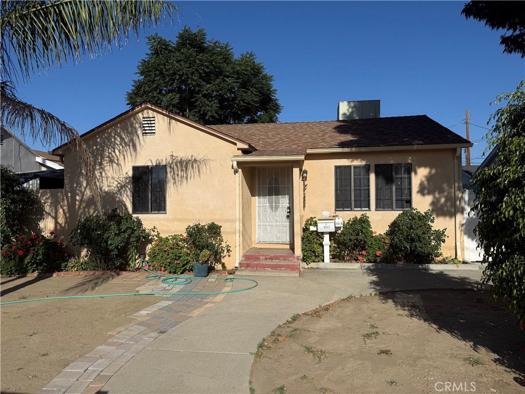 7051 Lindley, Reseda, CA 91335