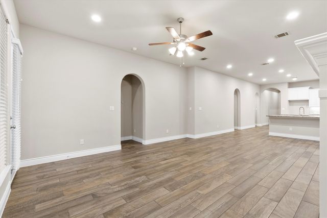 8541 White River Trail, Mckinney, TX 75071