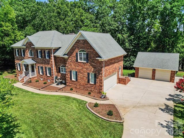 3831 Amarillo Drive SW, Concord, NC 28027