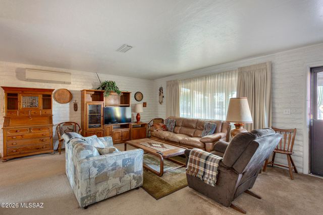 950 S Abrego Drive, Green Valley, AZ 85614